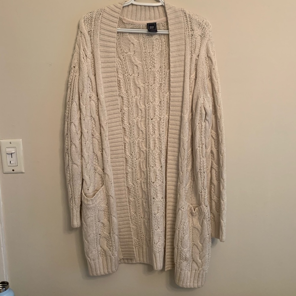 Knit gap cardigan